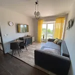 Balkon Apartmanhaz Panzio Balatonfured