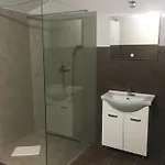 Balkon Apartmanhaz Panzio 3*