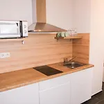Balkon Apartmanhaz Panzio Bed & Breakfast