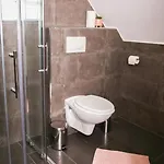Balkon Apartmanhaz Panzio 3* Balatonfured