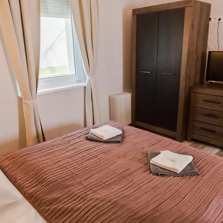 Bed & Breakfast Balkon Apartmanhaz Panzio *