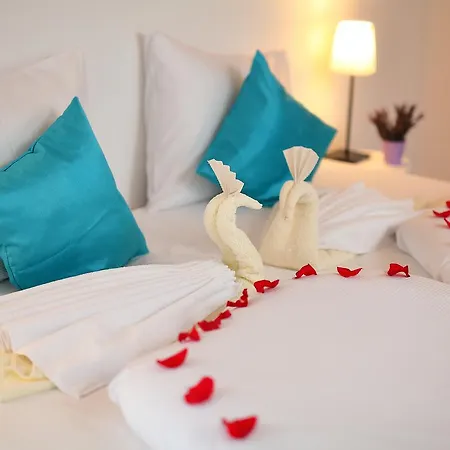 Balkon Apartmanhaz Panzio 3* Balatonfured