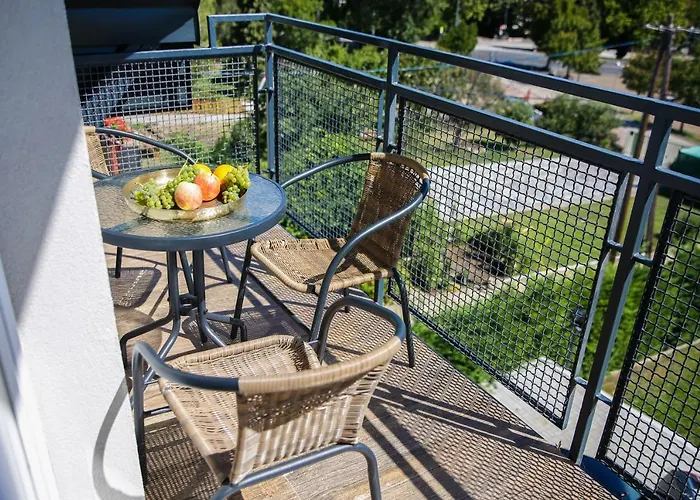 Bed & Breakfast Balkon Apartmanhaz Panzio