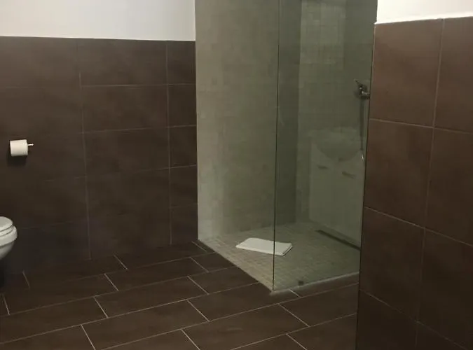 Bed & Breakfast Balkon Apartmanhaz Panzio