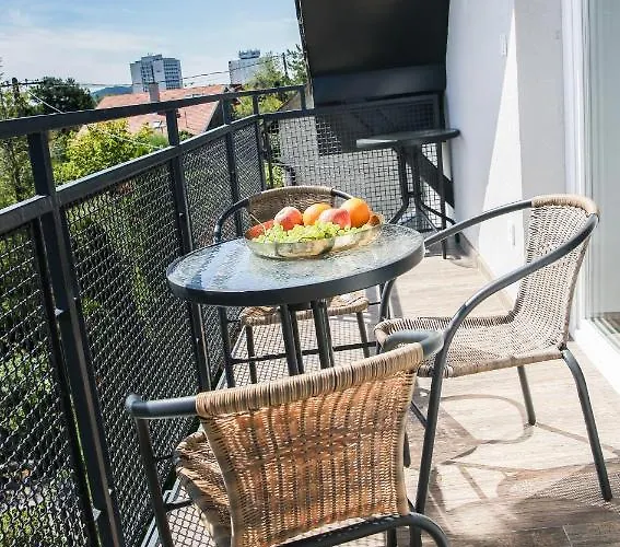 Balkon Apartmanhaz Panzio Balatonfüred