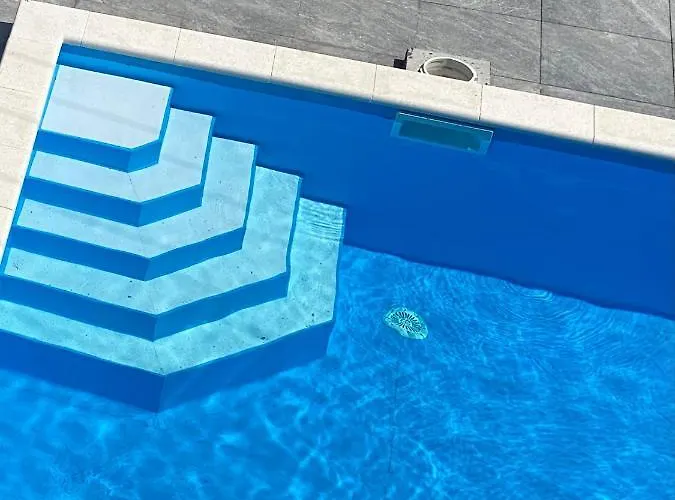 Couette-café Balkon Apartmanhaz Panzio 3*